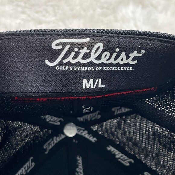 Titleist Men's Black Fitted Golf Cap Pro V1 Hat Size Medium/Large - Picture 6 of 6